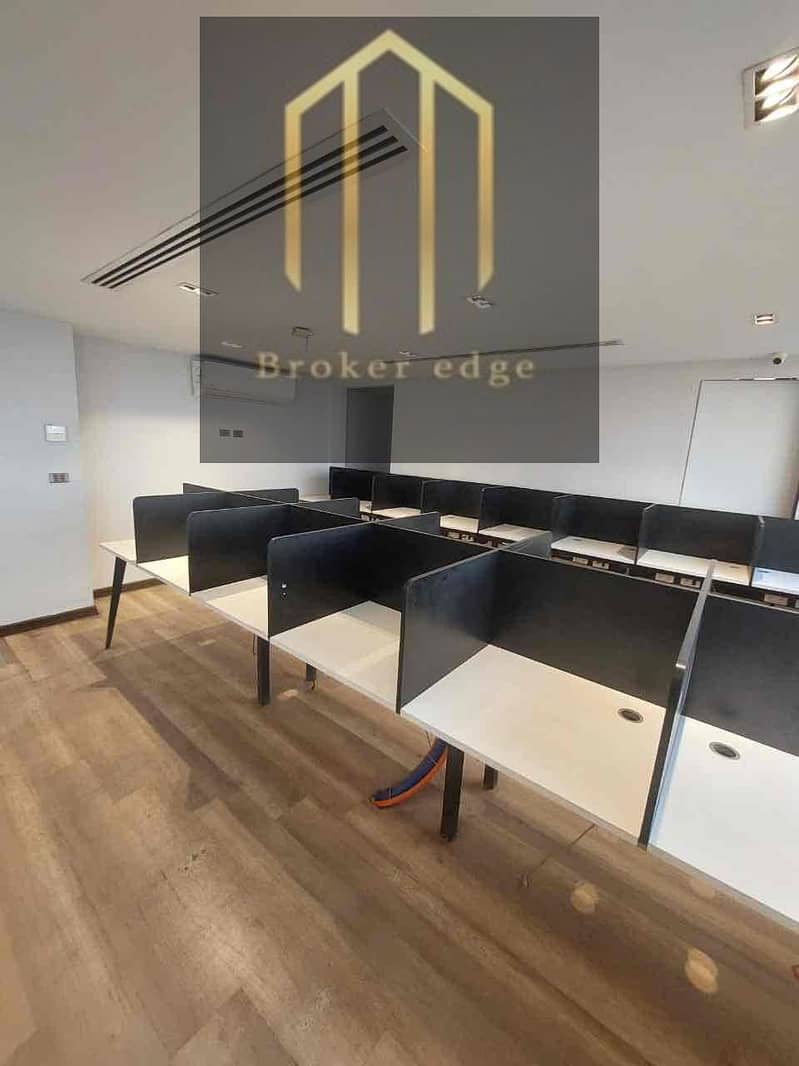 12 4df68278-e4aa-4280-ac49-58bee0f360cb. jpg