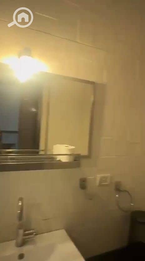 14 9fd25b9f-67ea-4491-a8f6-04b653538816. jpg