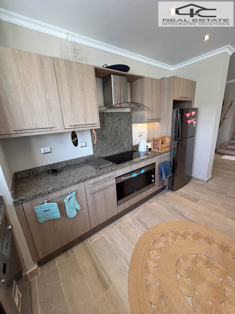 16 2025_07_01_04_59_IMG_8084. jpg