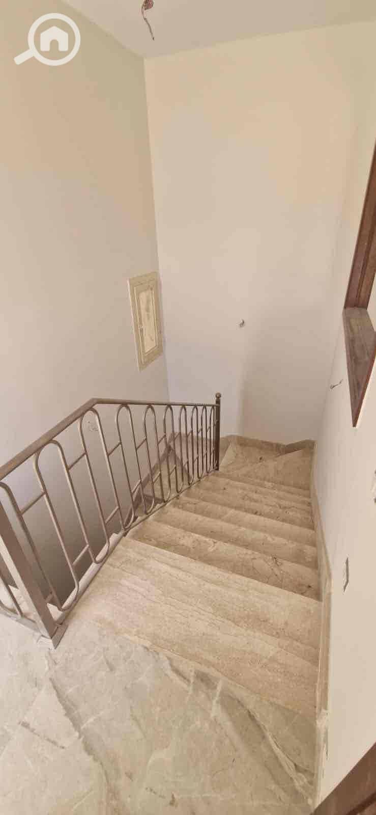 3 63589216-0acc-439b-9ace-0e020c93dda7. jpg