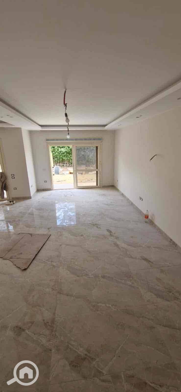 9 77c264ce-a507-47e6-9133-810035a60644. jpg