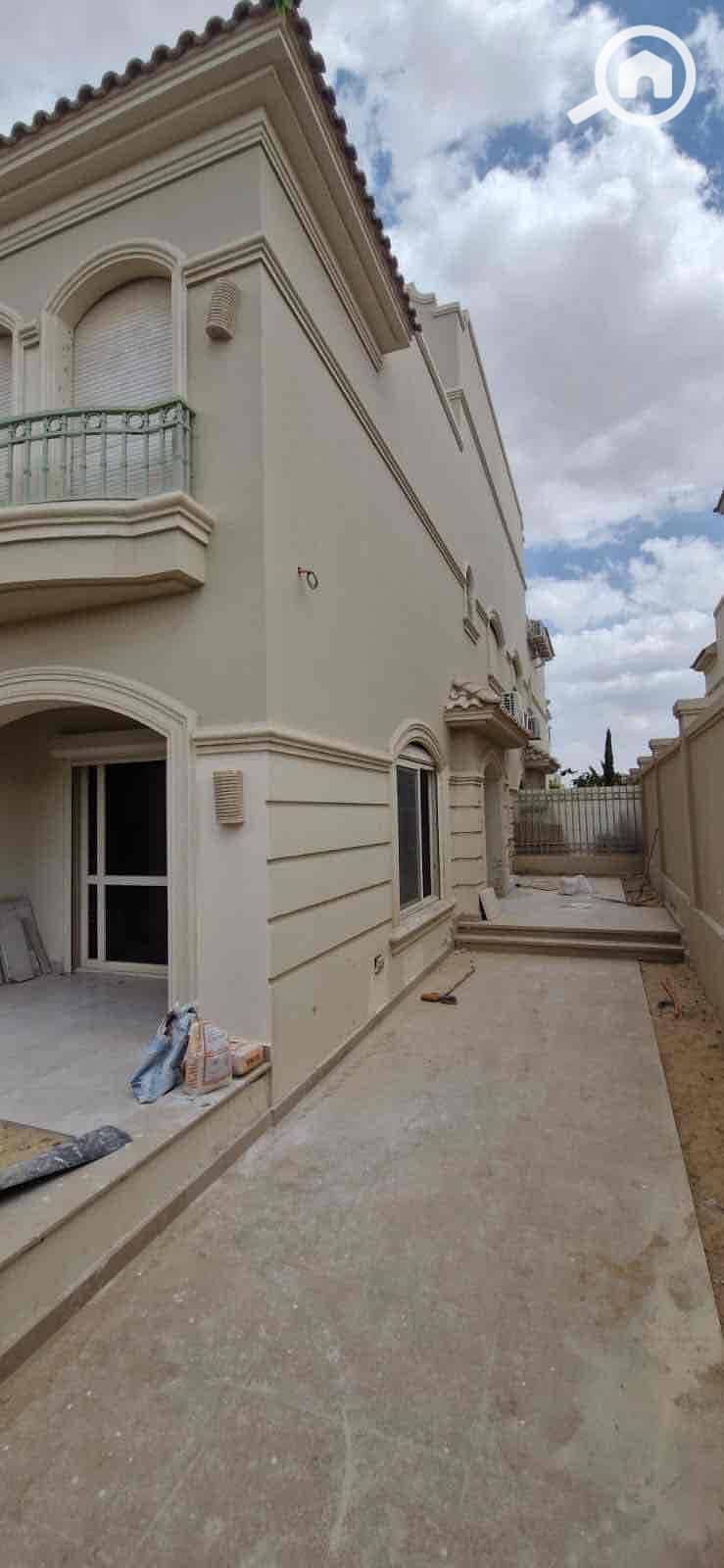 12 0fbf2ead-3be2-46a7-9ec1-be1d694a1aea. jpg