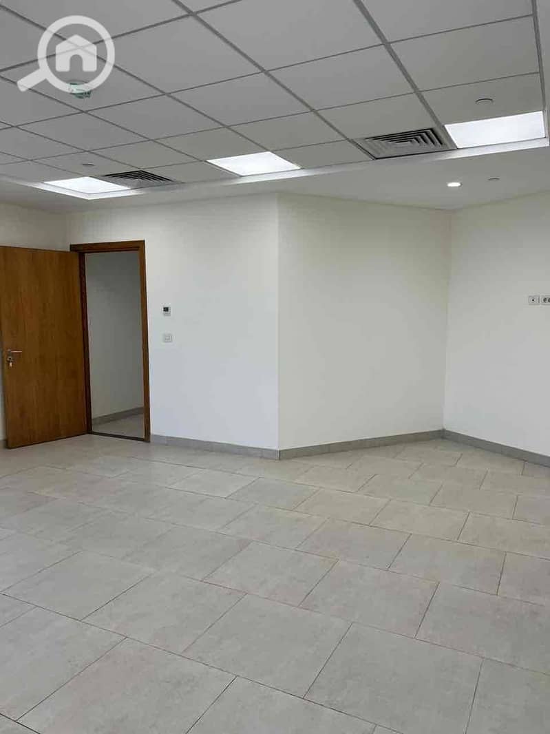 2 0e99261b-cee6-47b7-9c77-732ac20f141b. jpg