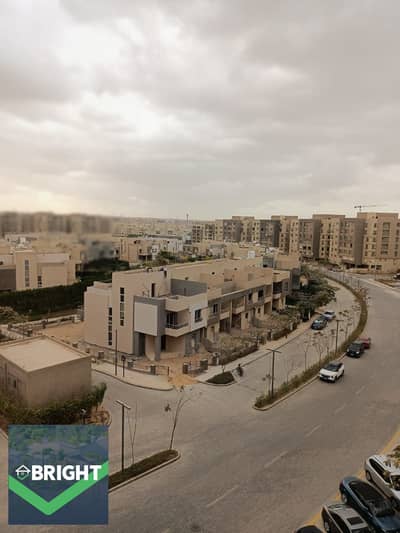 شقة 4 غرف نوم للايجار في القاهرة الجديدة، القاهرة - IMG-20251116-WA0043 (1). jpg