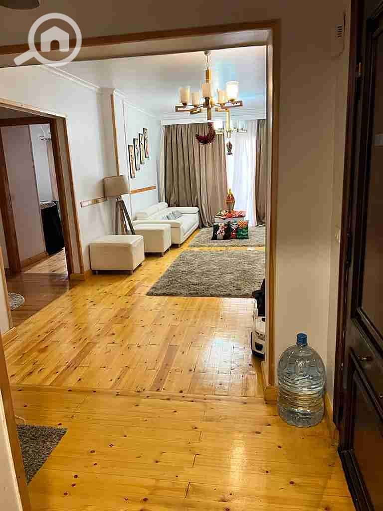 1000333918. jpg 1000333918. jpg