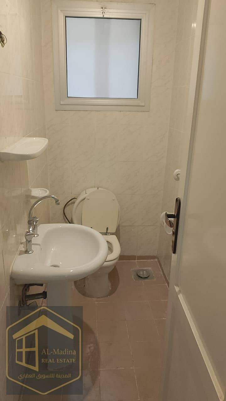 11 WhatsApp Image 2025-12-01 at 14.11. 42. jpeg