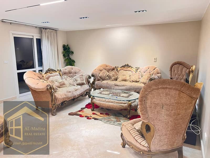 3 WhatsApp Image 2025-12-01 at 14.17. 52 (1). jpeg