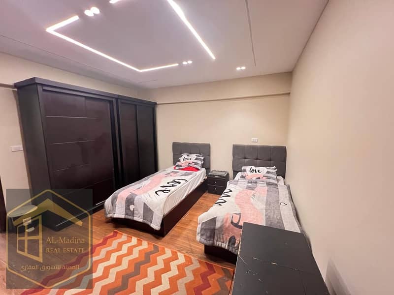 9 WhatsApp Image 2025-12-01 at 14.17. 49 (3). jpeg