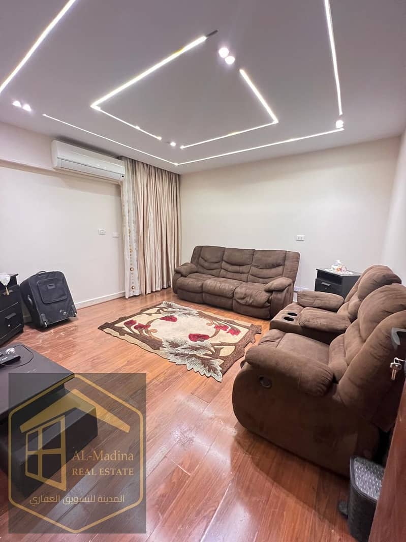 10 WhatsApp Image 2025-12-01 at 14.17. 48 (1). jpeg