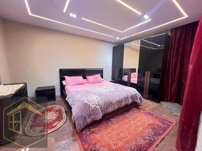 12 WhatsApp Image 2025-12-01 at 14.17. 53 (1). jpeg