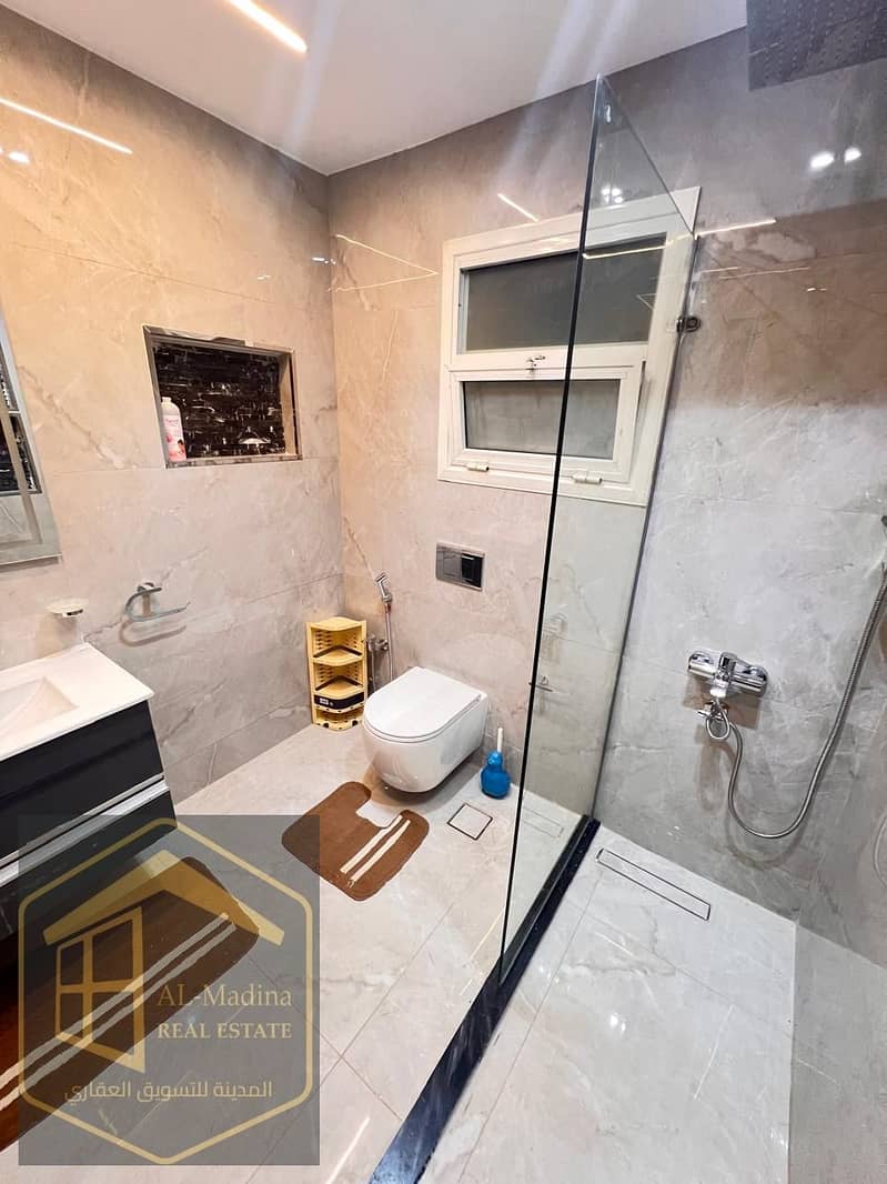 15 WhatsApp Image 2025-12-01 at 14.17. 51. jpeg