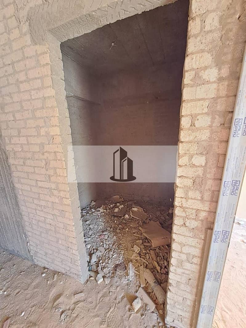 4 159c319e-27e3-49d3-9c84-8907a030c478. jpg