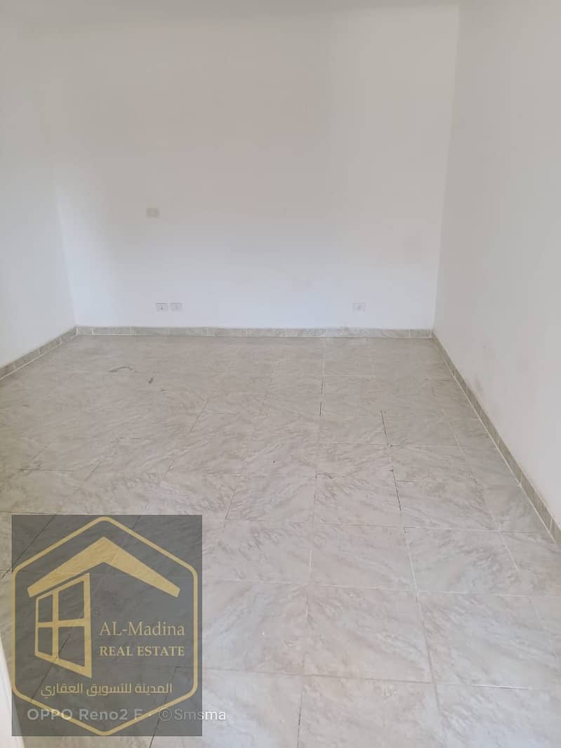 2 WhatsApp Image 2025-12-02 at 16.15. 58. jpeg