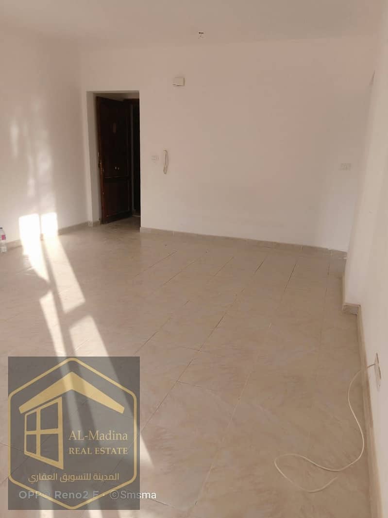 4 WhatsApp Image 2025-12-02 at 16.15. 57. jpeg