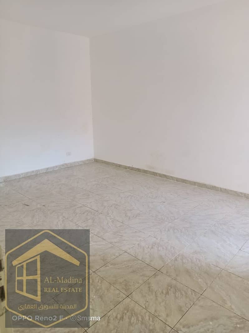 6 WhatsApp Image 2025-12-02 at 16.15. 57 (1). jpeg