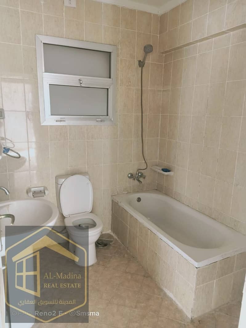 12 WhatsApp Image 2025-12-02 at 16.15. 58 (2). jpeg