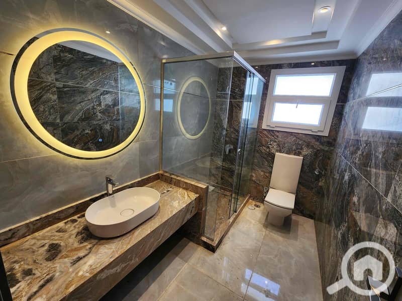 10 94b52240-6ec2-4b8c-84de-fc9c4b2eefd8. jpg