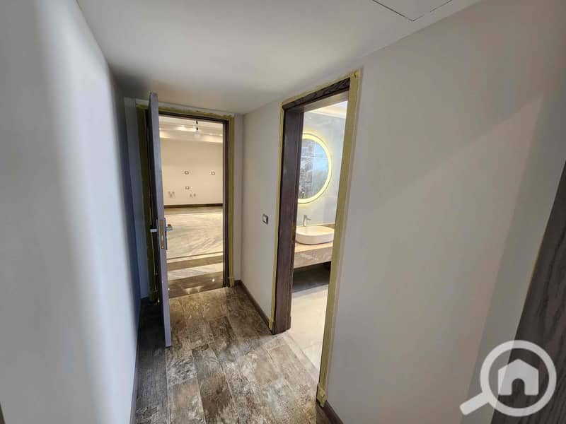 15 1b16f065-6258-4637-9e99-86c4da8556b2. jpg