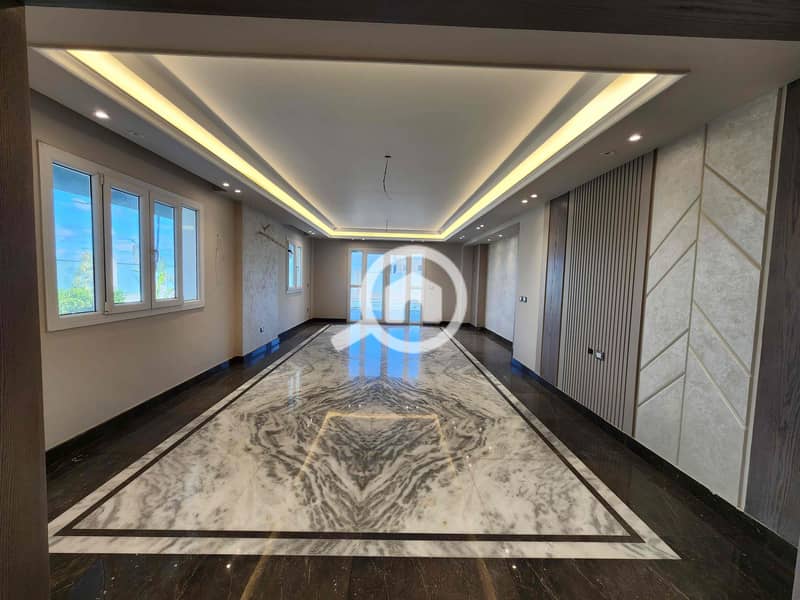 26 bf7417ce-0e8e-483a-8a75-7f932a0fcab4. jpg