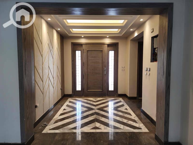 28 a7c1bc61-215b-4edf-92bf-fe7a942425dc. jpg