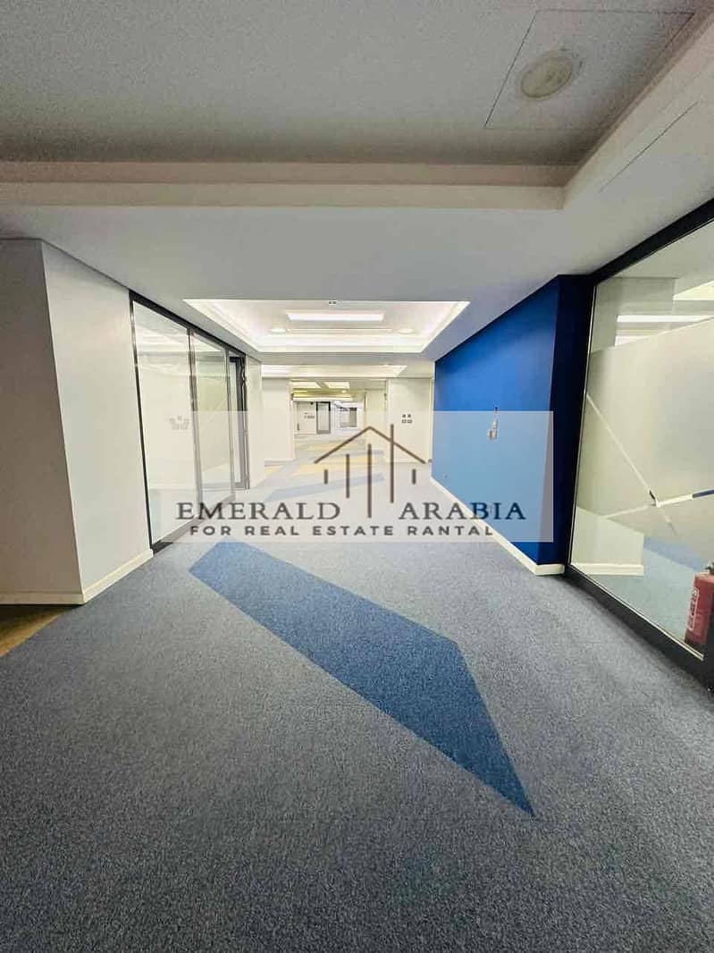 4 b9ba7150-f0ab-4e82-8a02-66d135a9cf63. jpg