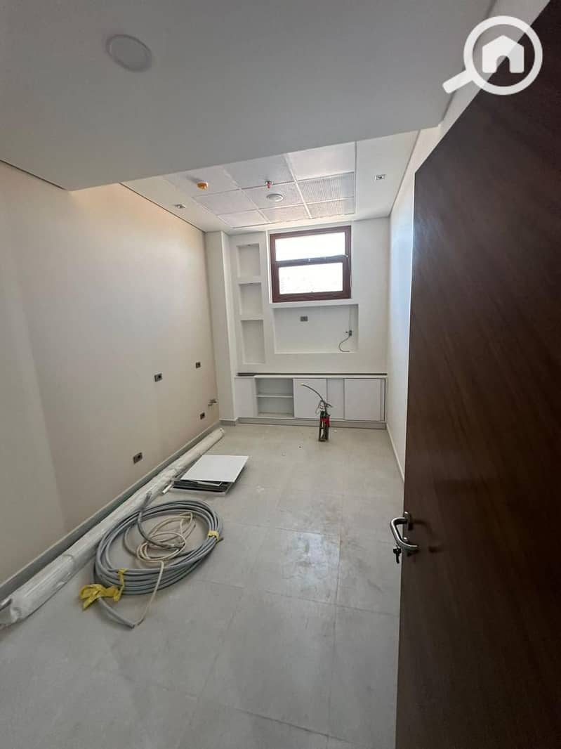 2 WhatsApp Image 2025-12-01 at 11.09. 29 PM (1). jpeg