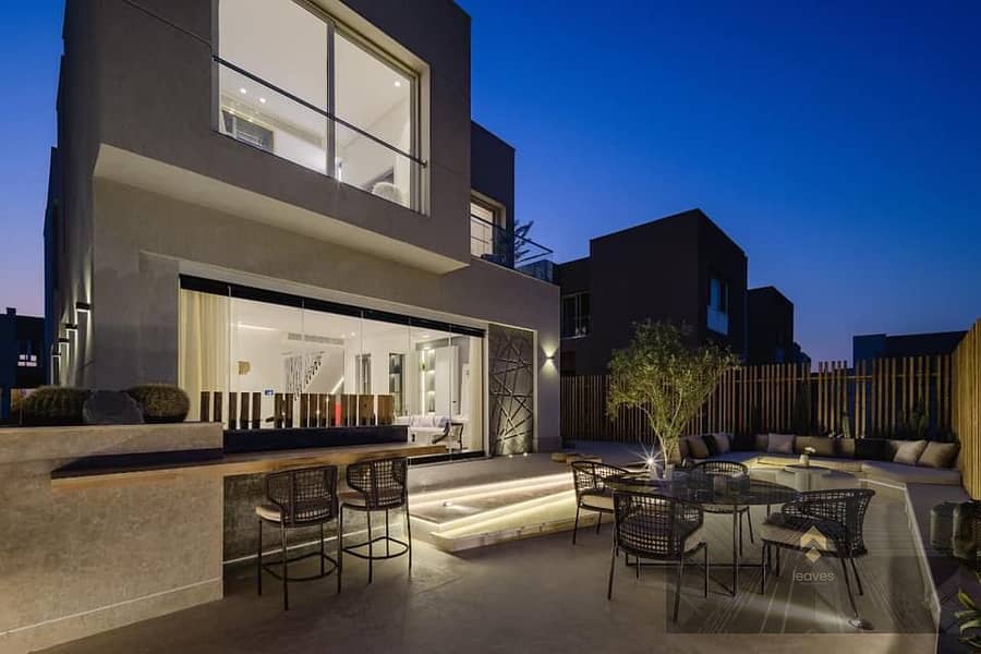 10 ec540946-8138-43d4-98db-f160e7a82e58. jpg