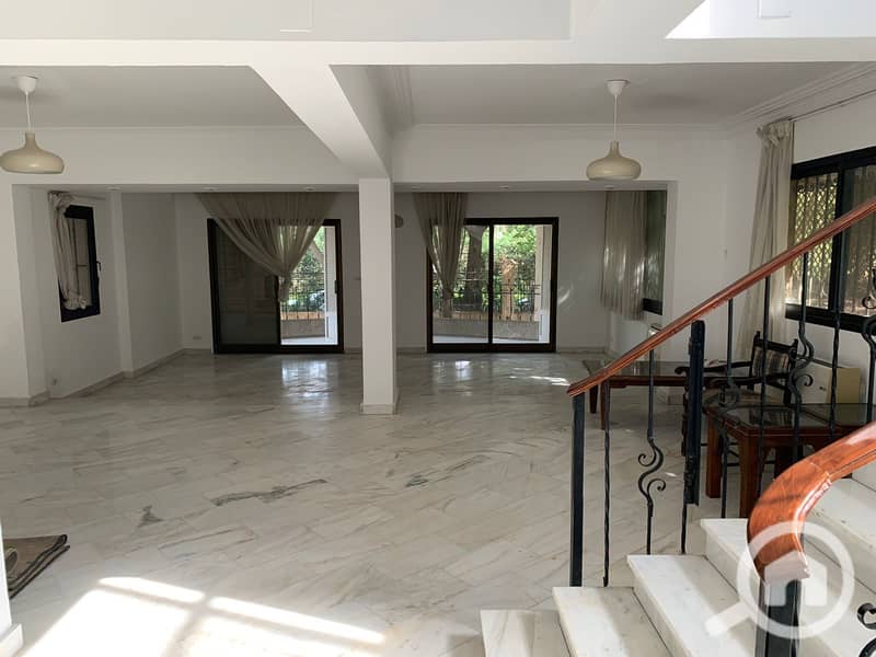 6 abac8b17-47ba-422a-8021-d199c6368eda. jpeg