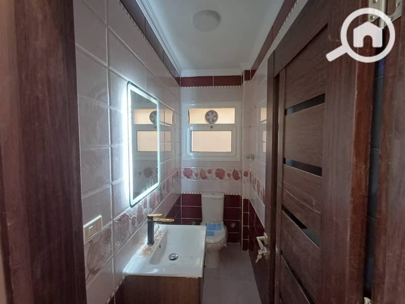 5 WhatsApp Image 2025-12-03 at 2.21. 55 AM (1). jpeg