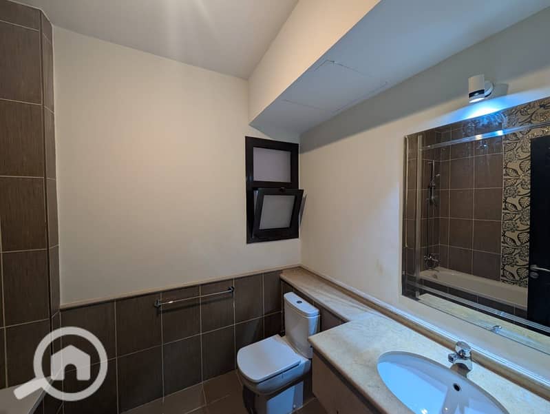 2 WhatsApp Image 2025-11-19 at 1.35. 42 PM (2). jpeg