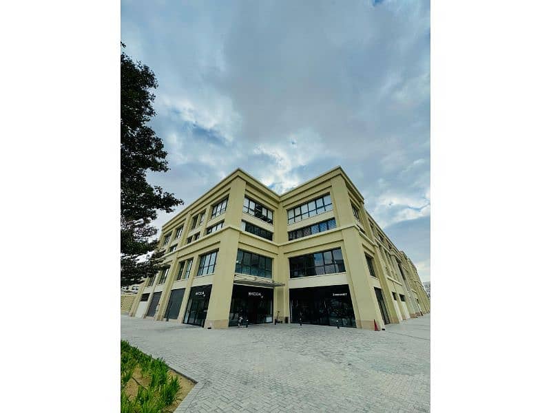 ee4a4e15-a8af-4050-8cb7-3def1927f29a. jpg ee4a4e15-a8af-4050-8cb7-3def1927f29a. jpg