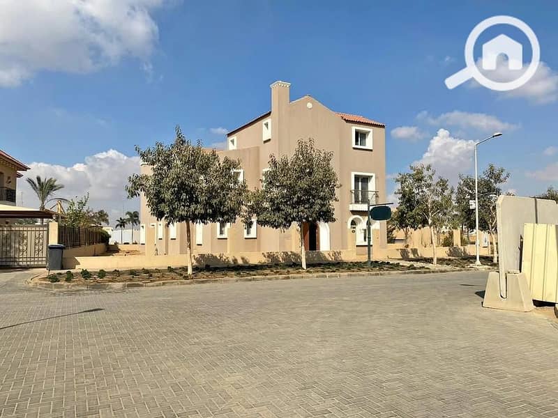 14 571181570_122118799772994911_2257669085021750711_n. jpg