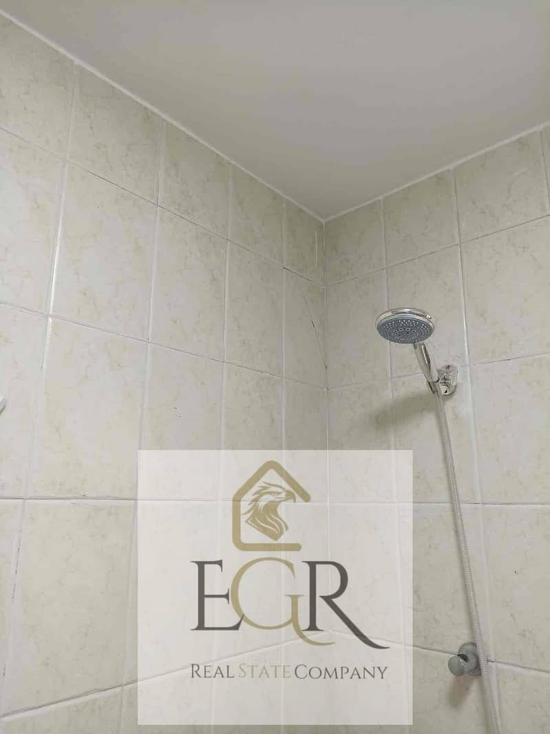 13 e75756d2-43a0-49c0-8f12-a22186a32c56. jpg