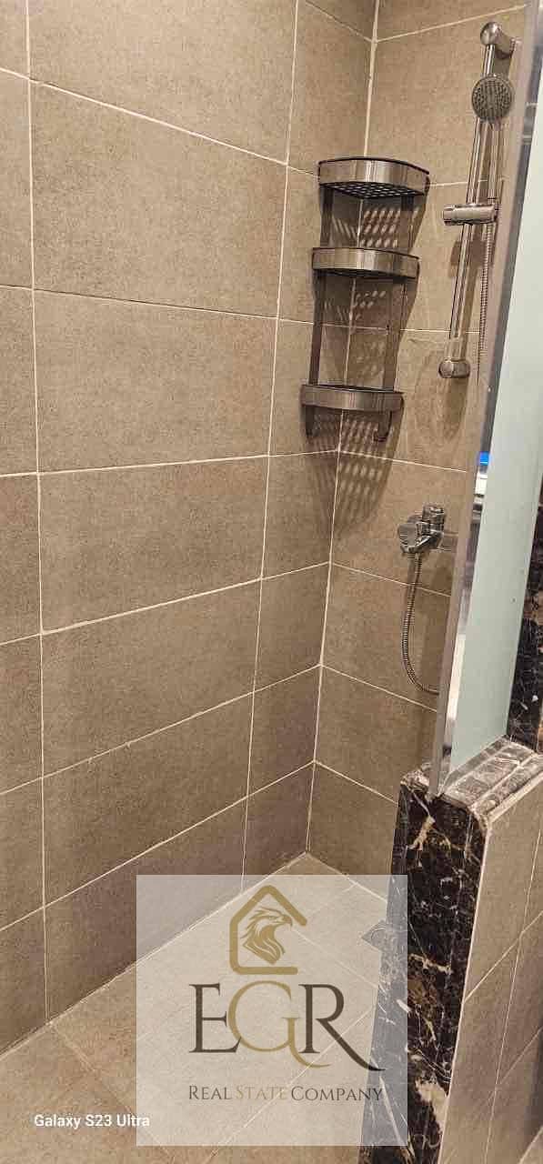 9 2859a3e0-0d0a-424a-8219-b8fe86c2ea6d. jpg