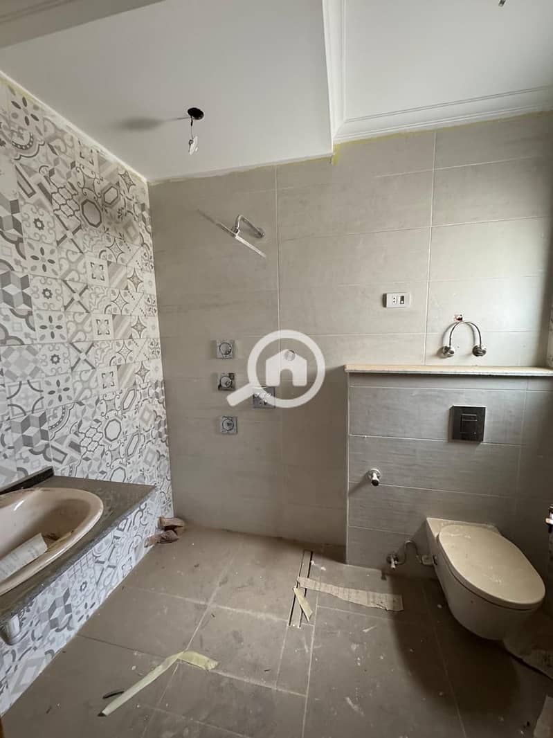 11 c313c3a4-63a6-471c-a2dc-5e24c5ee8ae2. jpeg