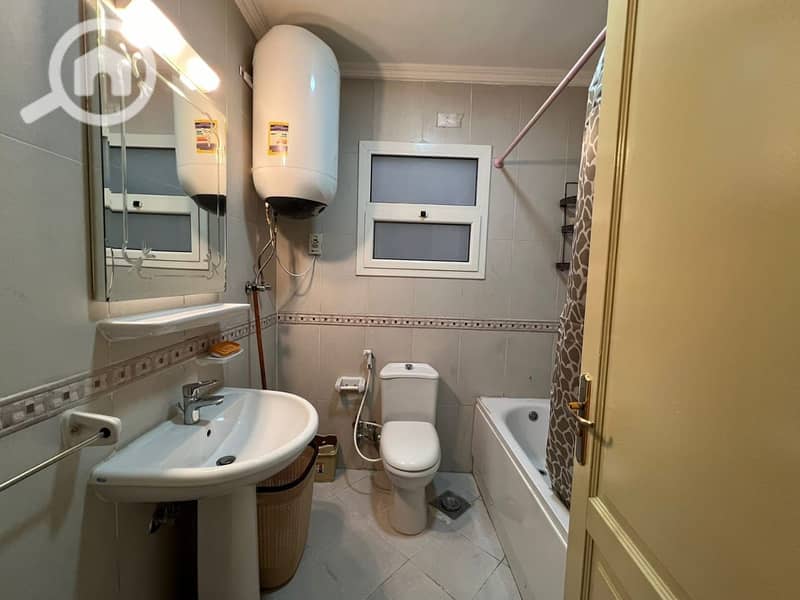 3 80db32f5-9d92-4dea-b0ca-77f03318e92b. jpg