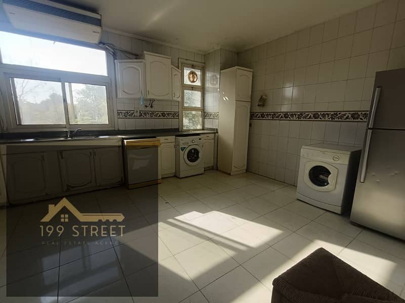 8 WhatsApp Image 2025-12-02 at 14.08. 18. jpeg