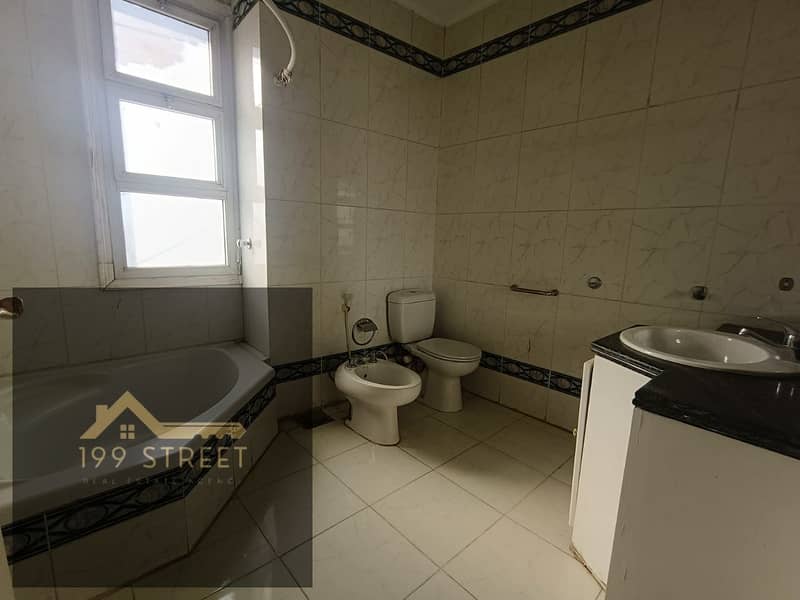 9 WhatsApp Image 2025-12-02 at 14.08. 15 (1). jpeg