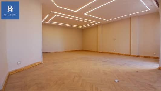 شقة 3 غرف نوم للبيع في المهندسين، الجيزة - شقة للبيع فى المهندسين  فى شارع عبد المنعم رياض الرئيسى240م  فيو رائع تشطيب حديث  (1). jpg