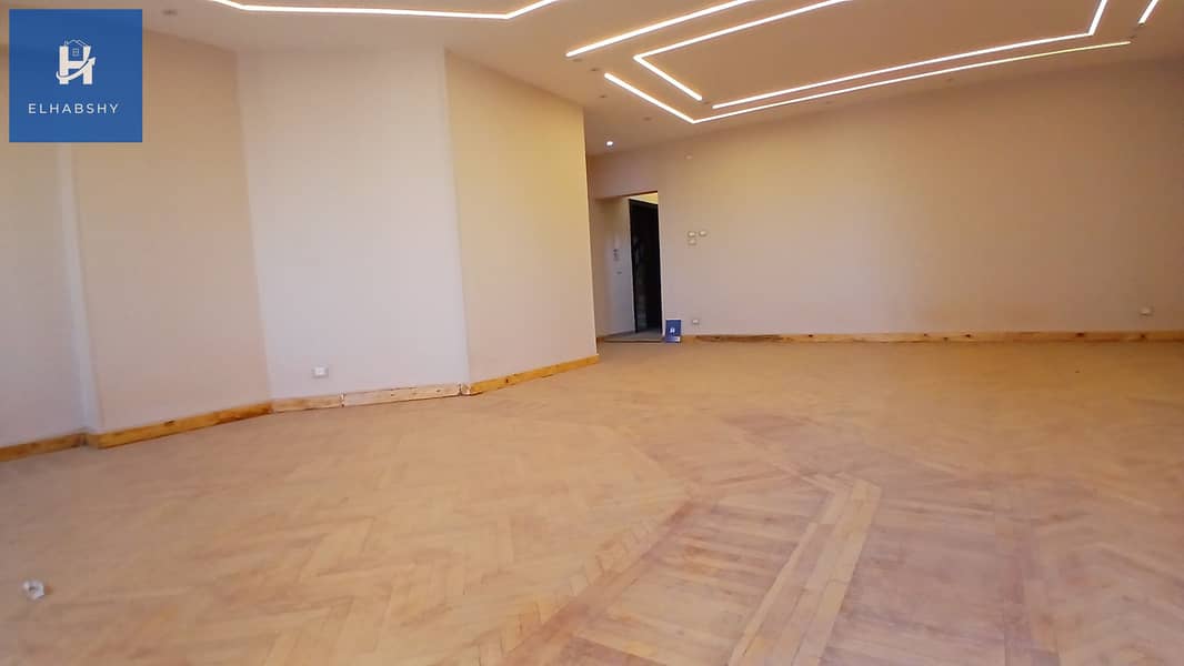 3 شقة للبيع فى المهندسين  فى شارع عبد المنعم رياض الرئيسى240م  فيو رائع تشطيب حديث  (3). jpg