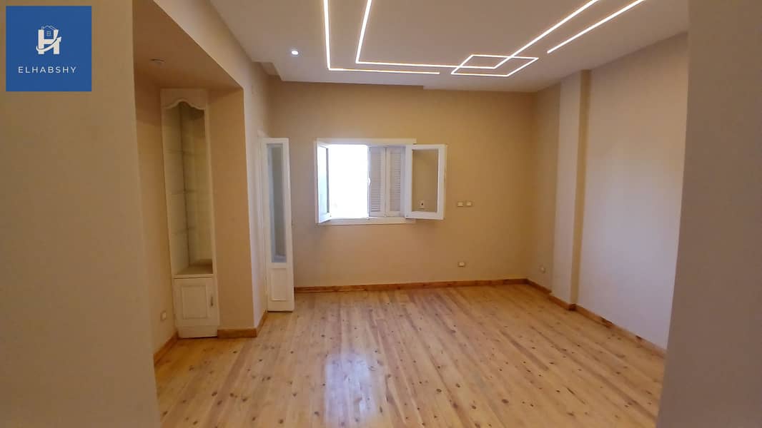 4 شقة للبيع فى المهندسين  فى شارع عبد المنعم رياض الرئيسى240م  فيو رائع تشطيب حديث  (4). jpg