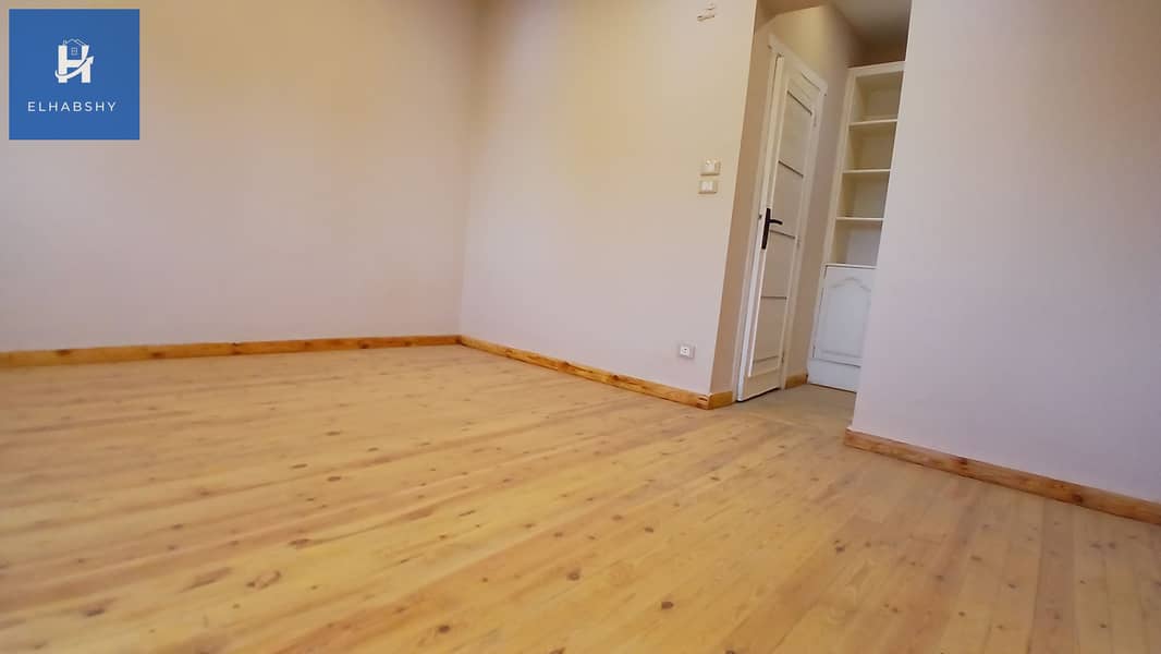 5 شقة للبيع فى المهندسين  فى شارع عبد المنعم رياض الرئيسى240م  فيو رائع تشطيب حديث  (5). jpg