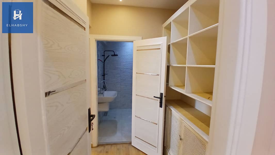 13 شقة للبيع فى المهندسين  فى شارع عبد المنعم رياض الرئيسى240م  فيو رائع تشطيب حديث  (13). jpg