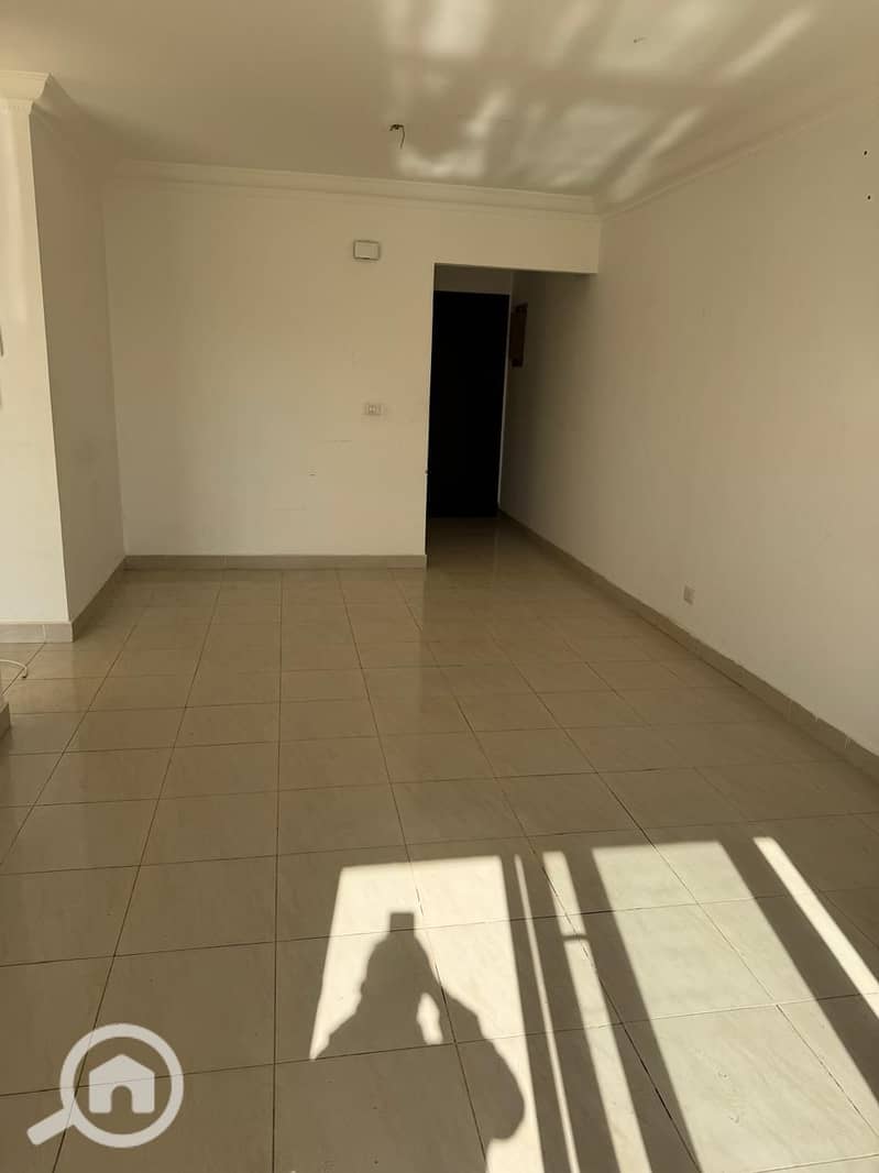 8 e44a0f46-c74b-413c-95d9-bf9ab7c1539a. jpg