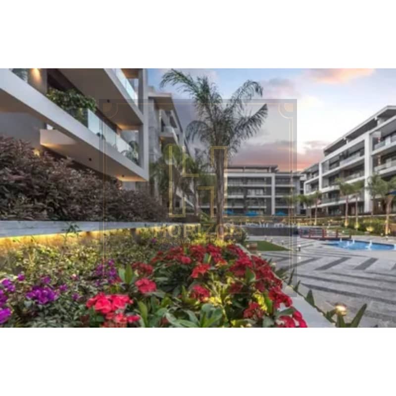 8 8310998-66bf8o. jpg