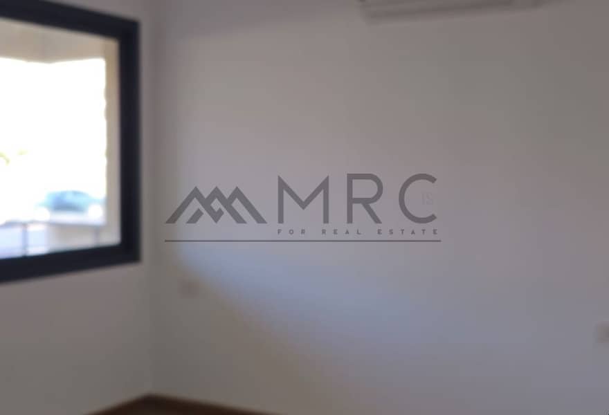 6 ff254a41-6bc1-4d30-bd2e-aef6809684b0. jpg