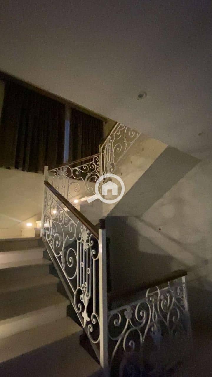 6 219d9056-6543-4884-a42b-472e1815cdd2. jpeg