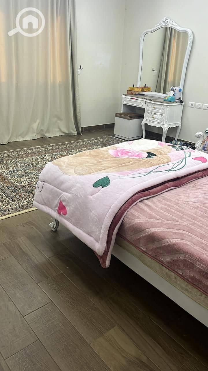 8 b81961a8-6e71-4ede-9623-3e457c3af7b7. jpeg