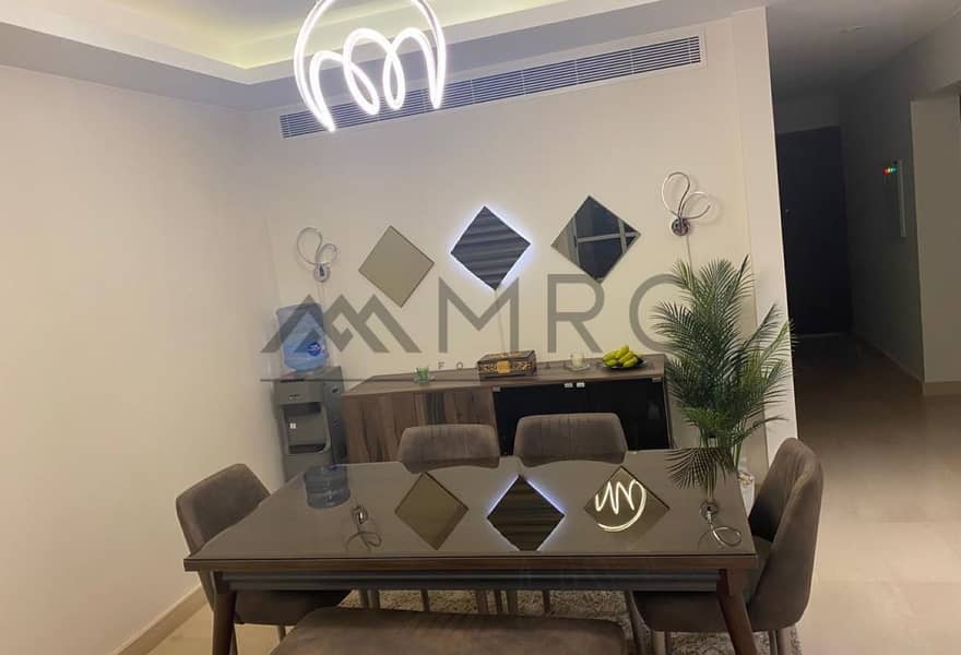 12 c7b8c25d-ea34-471d-93d4-eaa2ec97e097. jpg