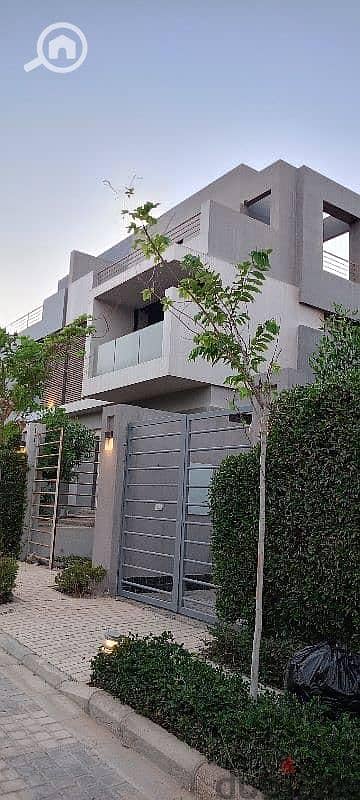 توين هاوس 3 غرف نوم للبيع في الشيخ زايد، الجيزة - IMG-20250701-WA0065. jpg